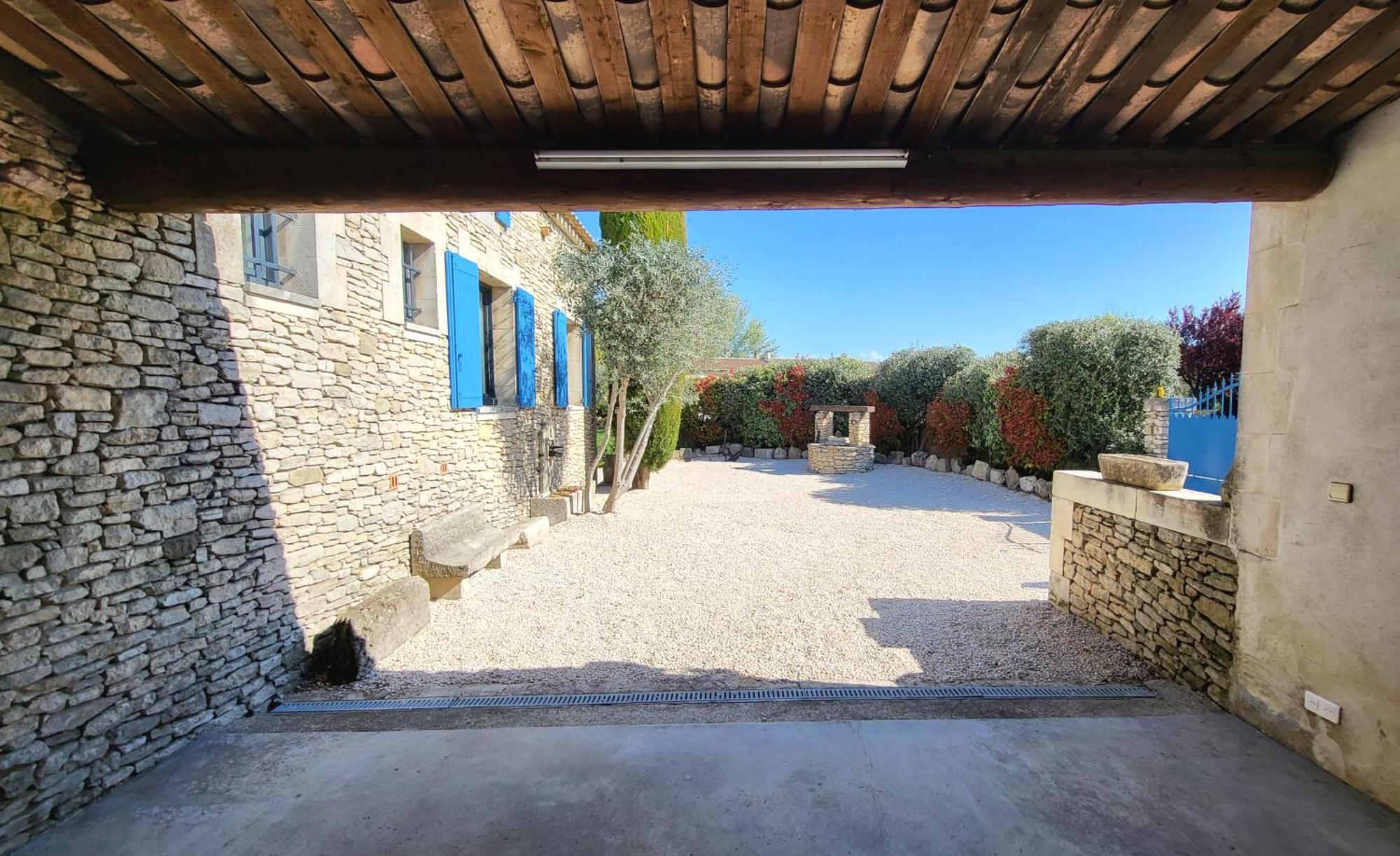La Massette du Cheval Blanc Villa de caractère en pierre sèche LʼIsle-sur-la-Sorgue Esterno foto
