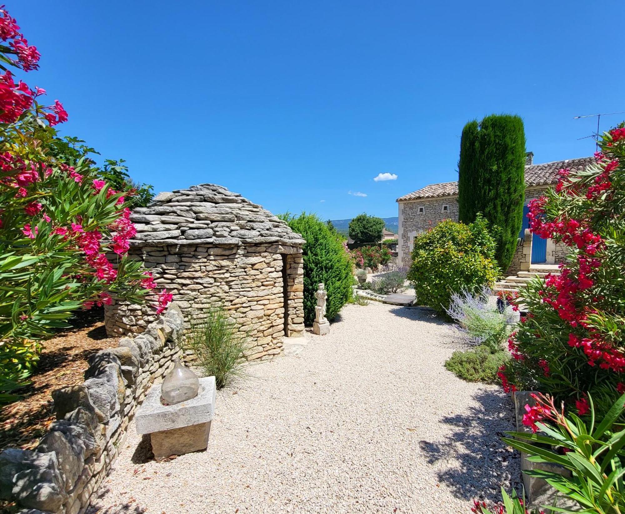 La Massette du Cheval Blanc Villa de caractère en pierre sèche LʼIsle-sur-la-Sorgue Esterno foto